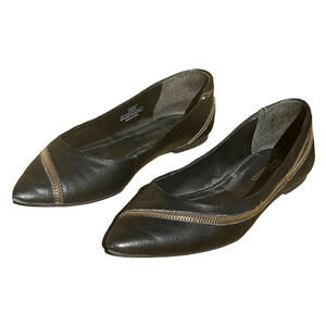BCBG Generation Helina Black Zipper Ballet Flats Size 8 / EU 38